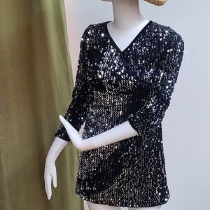 Habitual Full Sequin Embellished Button Side Top Size Medium